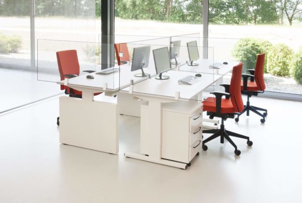 Op kantoor in corona tijd